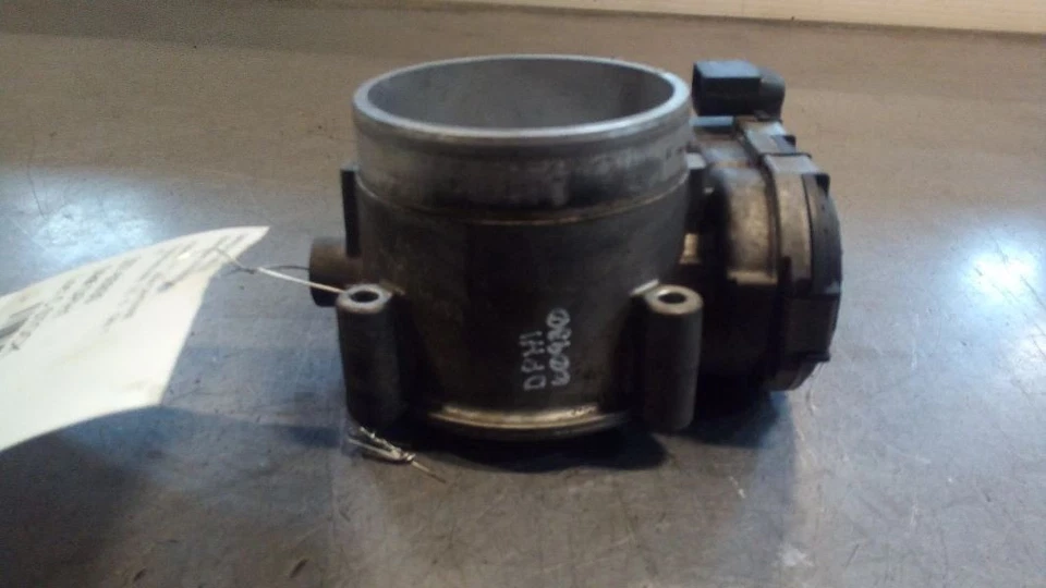 Cuerpo del acelerador de Porsche Cayenne 2004 4,5 L 7773947 Foto 2 de 4