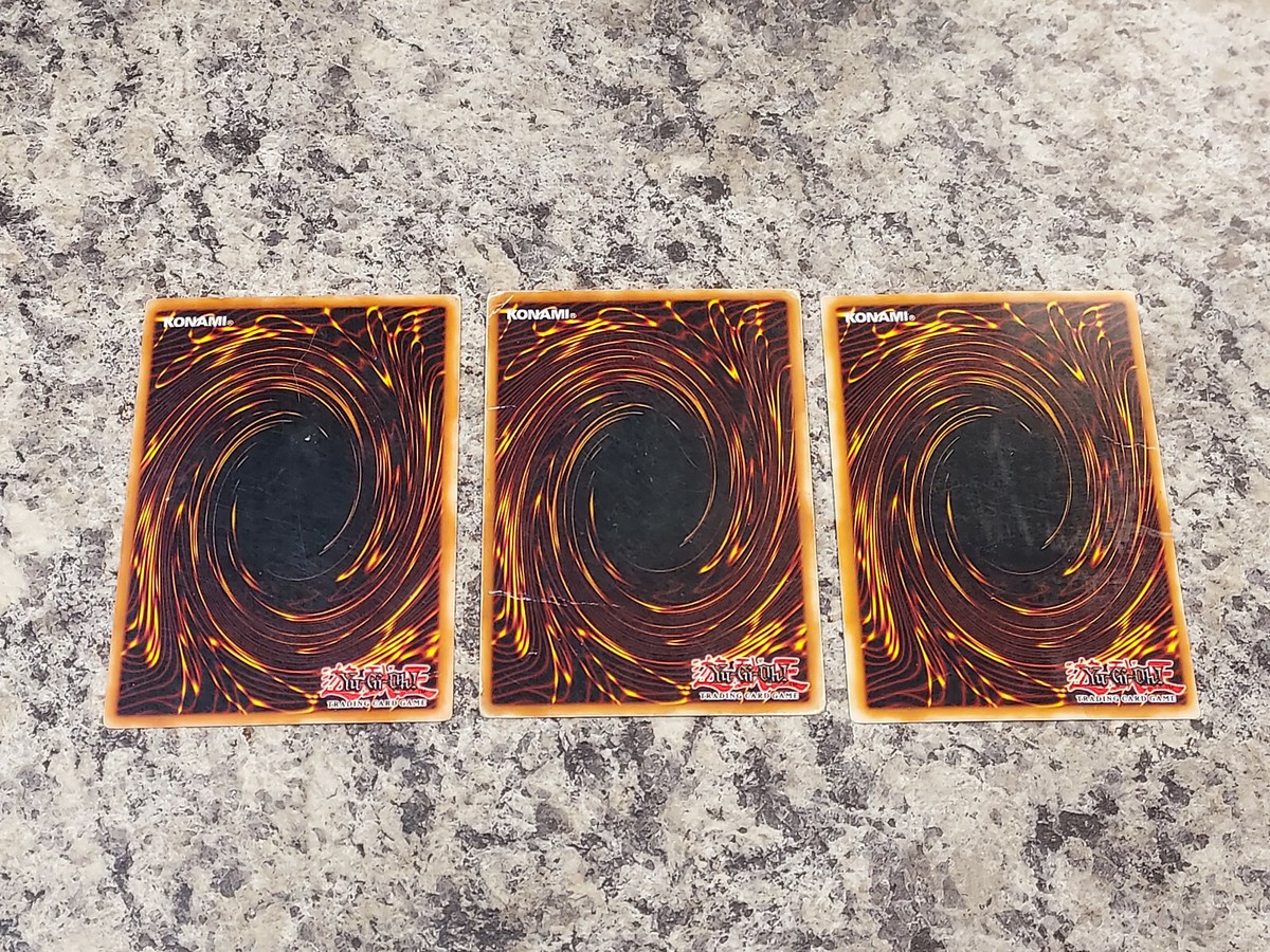 3 face down yugioh cards FLIP: You can Special Summon 1 Level 3 or lower Beast-Type monster from your Deck in face-down Defense Position 3X The Trojan Horse -