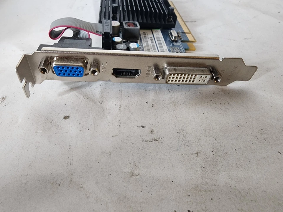 Amd 299-ae134-001sa hd5450 1G Ddr2 Pci-e Hdmi Dvi-i Vga Sapphire Graphics Card - Image 3 of 4