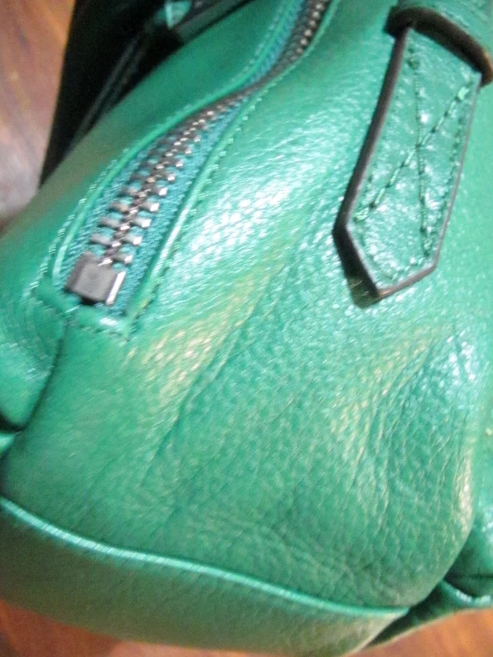 AIMEE KESTENBERGBALI HOBO DOBLE ENTRADA VERDE GUANTE CUERO BANDOLERA MONEDERO Foto 4 de 4