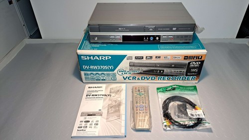 Videoregistratore vcr VHS DVD recorder Sharp DV-RW370S Hi-Fi PERFETTO COME NUOVO