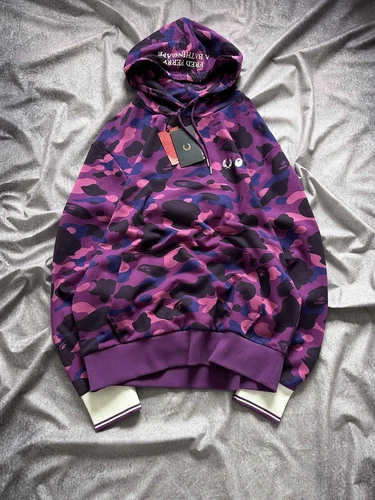 A BATHING APE (BAPE) Felpa con cappuccio pullover mimetico colore viola Bape A Bathing Ape X Fred Perry nuova con etichette taglia XL