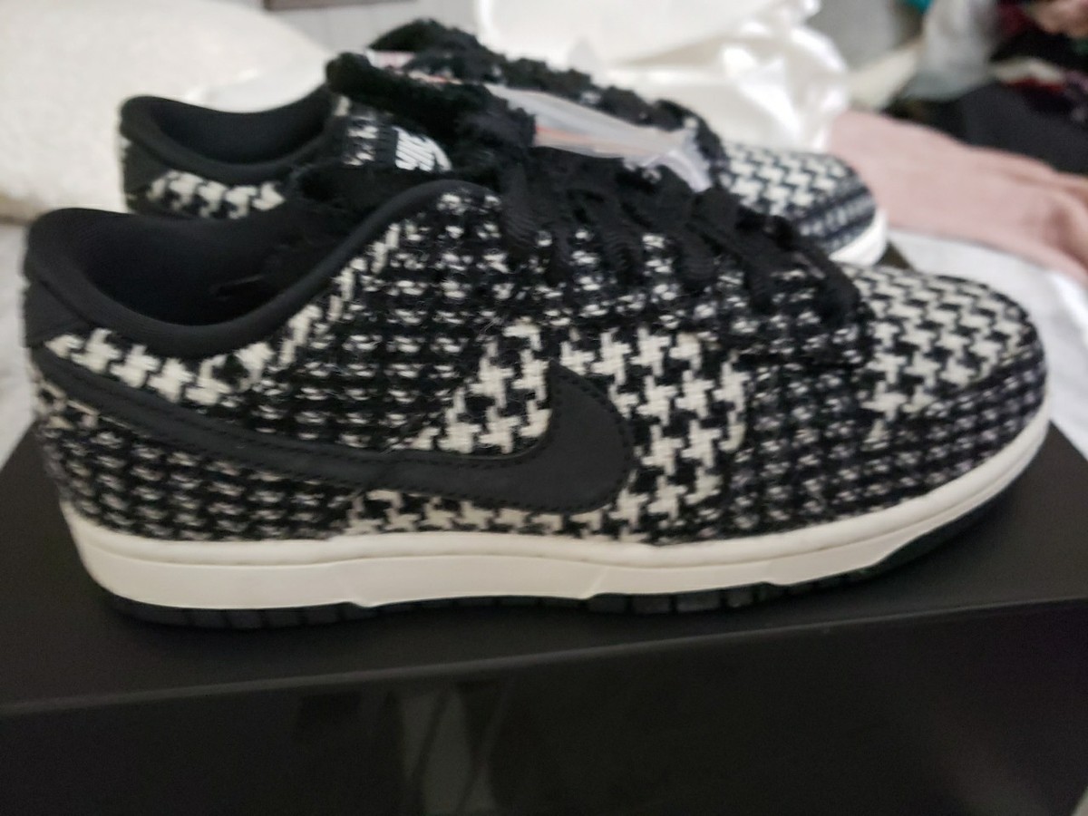 Women's Nike Dunk Low X Harris Tweed, Black/white. Women's Size 8