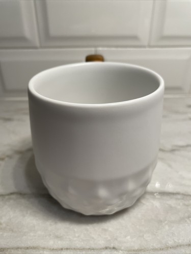 STARBUCKS 2013 White Diamond Embossed Bronze Handle Mugs NEW w/Tag Collectible - Picture 4 of 8