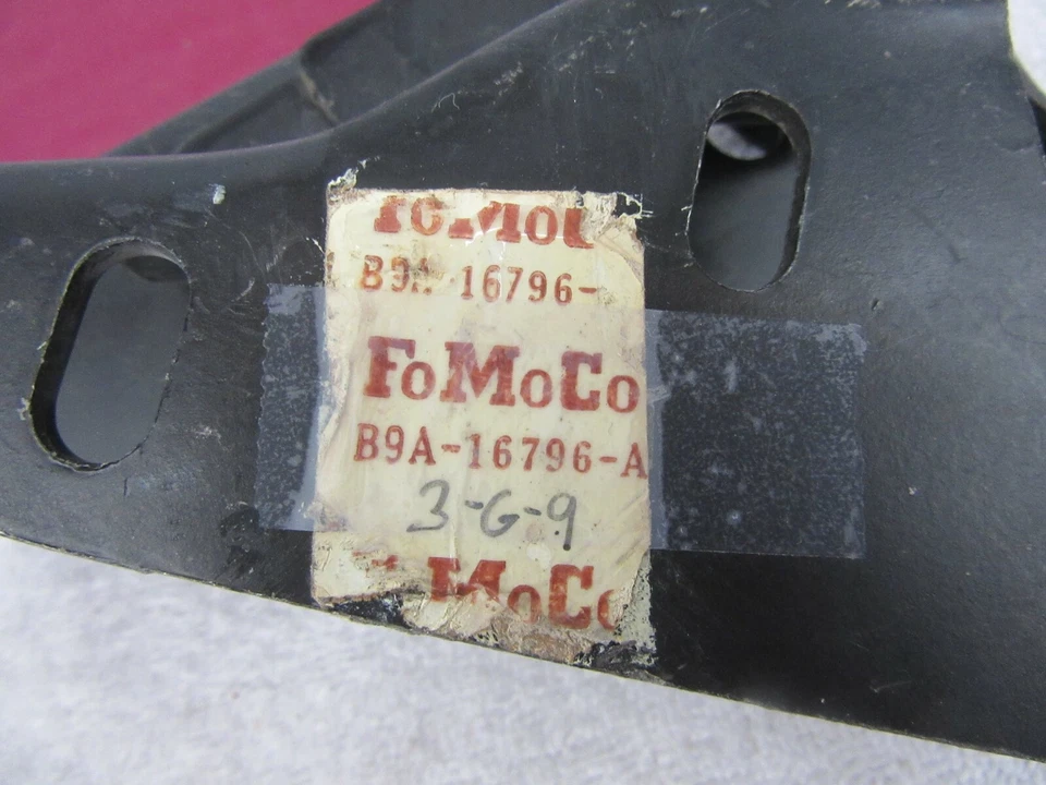 NOS 1959 Ford Galaxie Fairlane Custom 300 Front RH Hood Hinge B9A-16796-A dp - Image 2 of 4