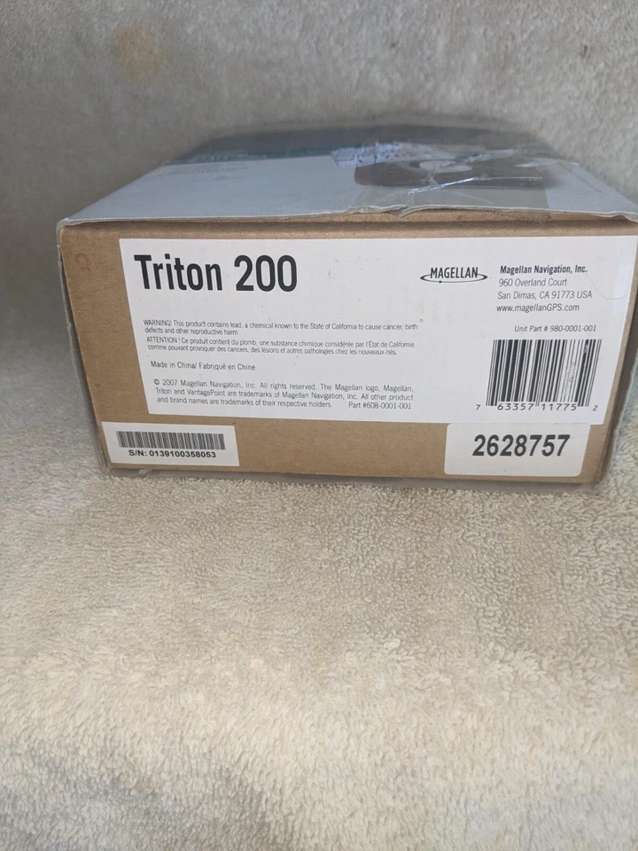 Magellan Triton 200 GPS Bundle NICE Handheld WATERPROOF Cord & Map Disc - Image 4 of 4