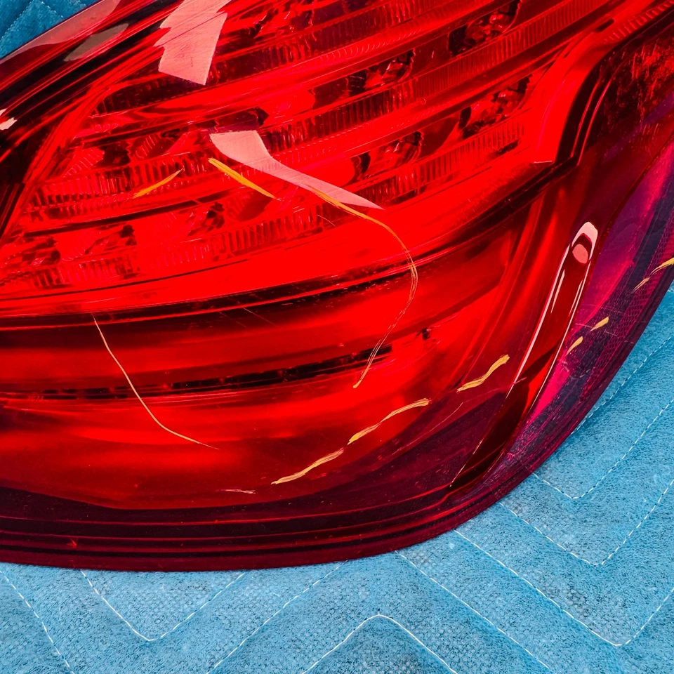 2012–2017 BMW 650i xDrive Right Rear Quarter Tail Light OEM 63217210578 - Image 2 of 4