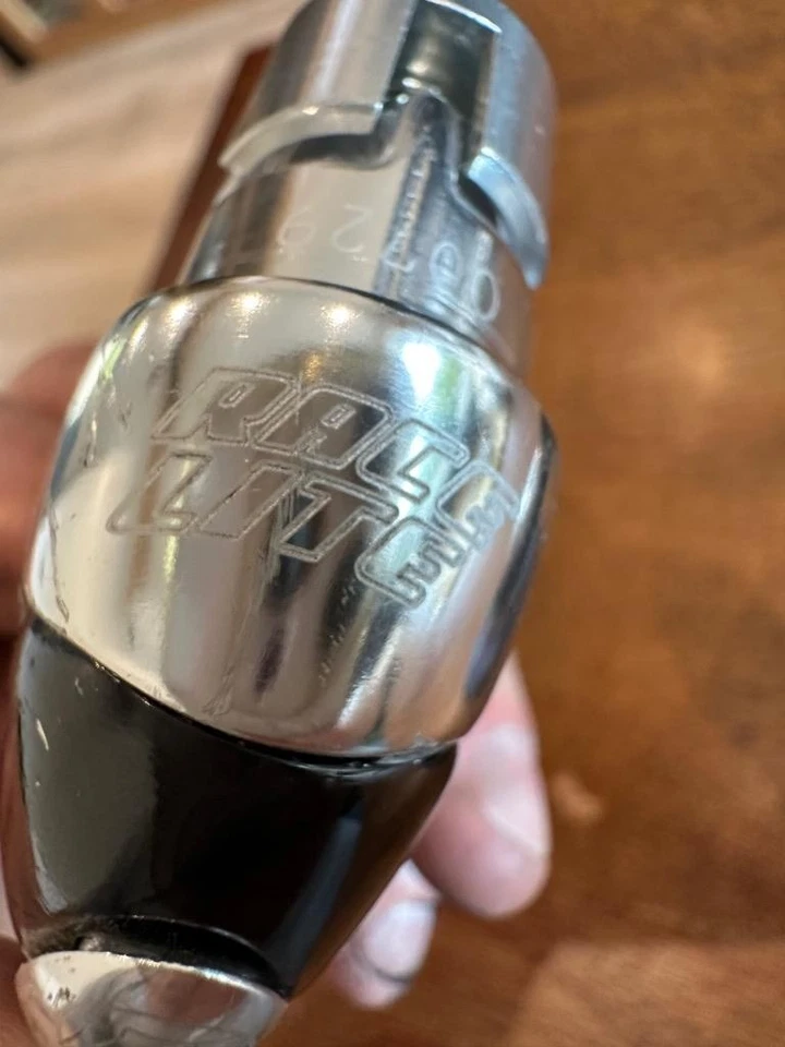 Alavancas de freio Bontrager Race Lite Time Trial TT Aero para barra de base de carbono Sram VERMELHO - Imagem 2 de 4