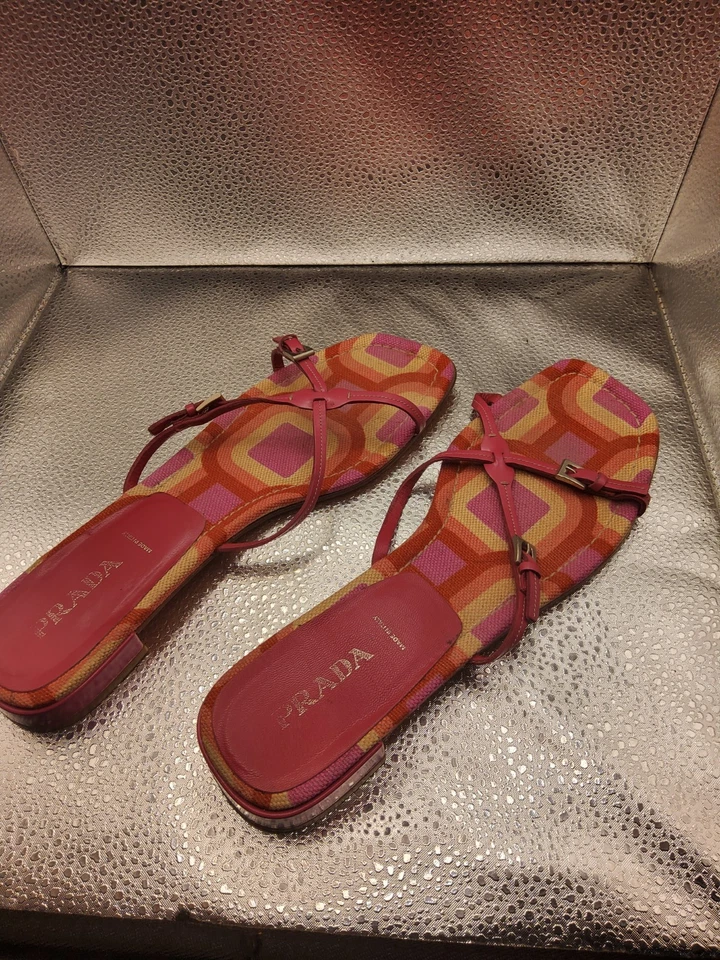 Correa cruzada de cuero rosa Prada correderas talla 41 UE, EE. UU. talla 10,5 Foto 2 de 4