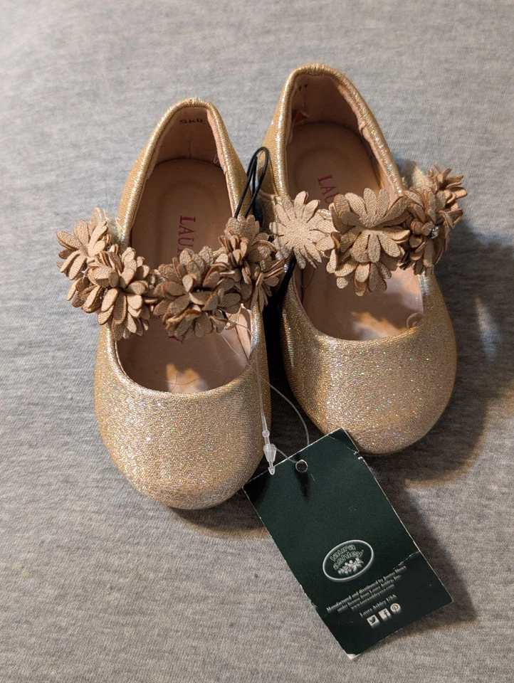 Laura Ashley Gold Sparkle Flats NWT 3-6 Months Baby Girl Dress Shoes - Image 2 of 4