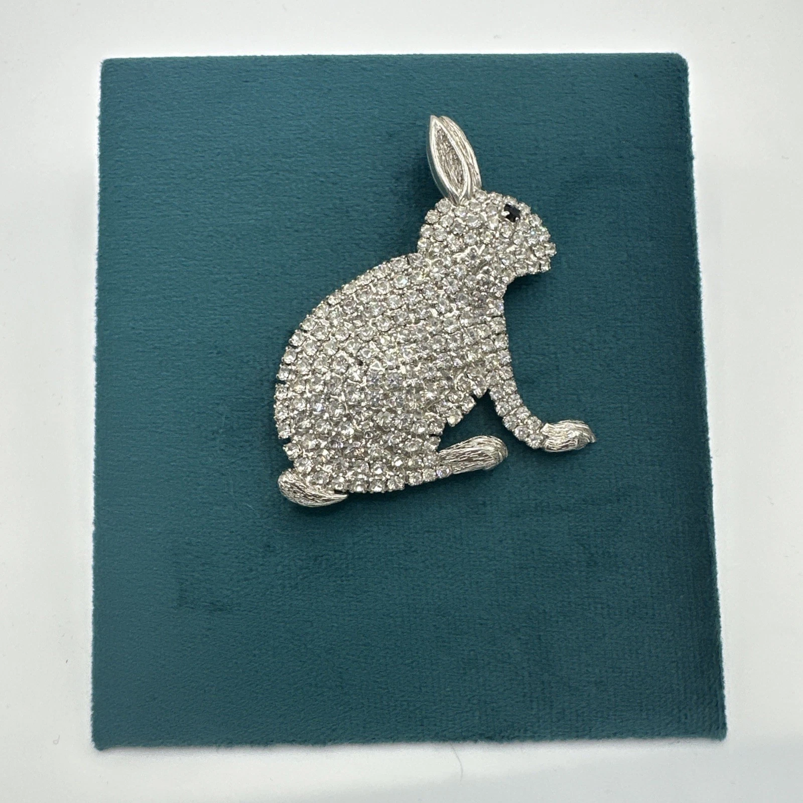 Bijoux Fantaisie Broche Lapin Argenté Avec Strass