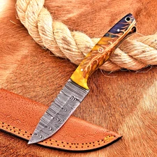 Custom Made Damascus Hunting Skinner Knife Hand Forged Damascus Steel BLD UU 74