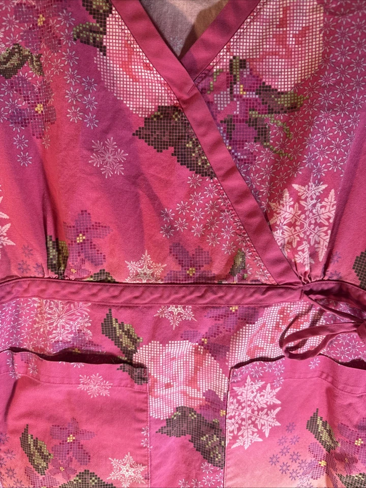 Koi Scrub Top Pink Flower Snowflake Pattern Size Small Adjustable Side Tie - Image 3 of 4