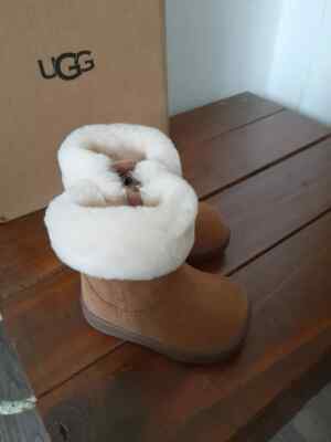 UGG Baby Mädchen Stiefelette - Reißverschluss Stiefel UK 2 - (EU 18)
