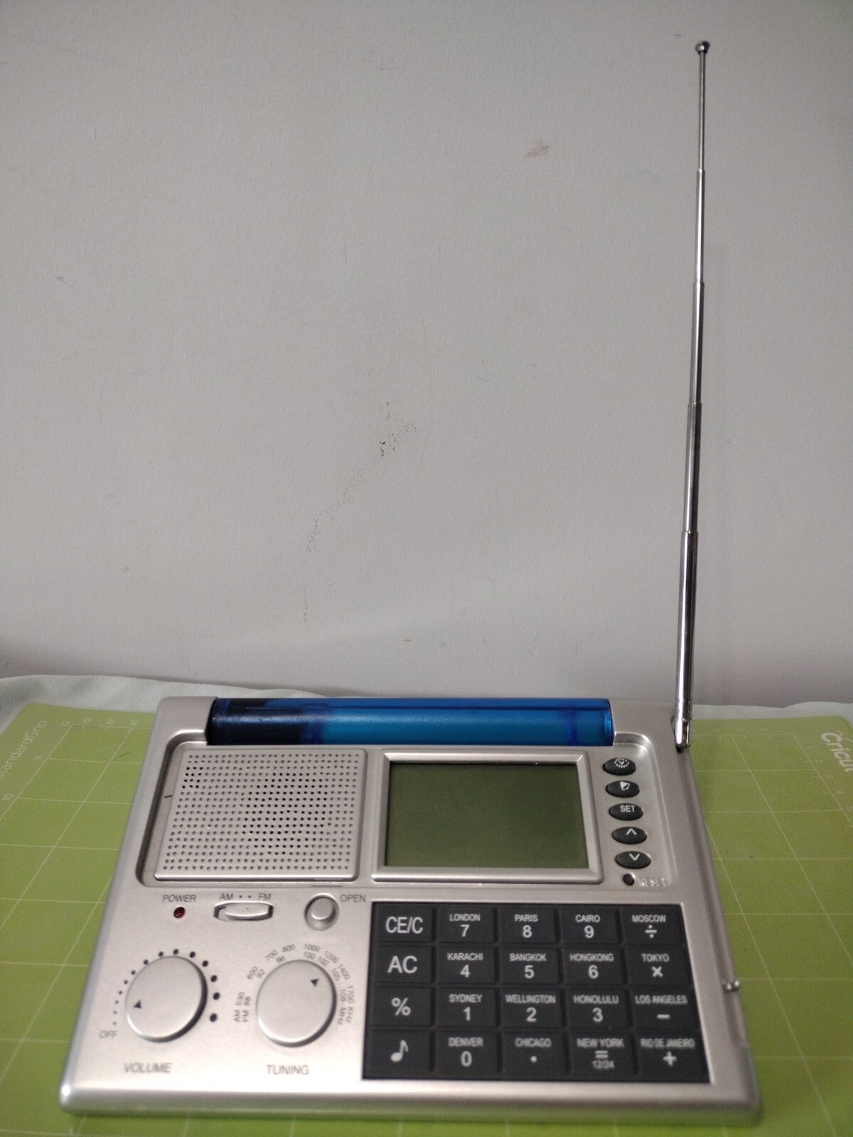 Ultronic Retro Calculator Alarm Clock with Built-in Radio-image