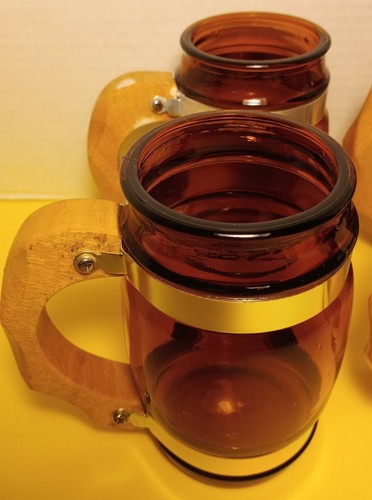 Amber Barrel Glass Beer Mugs Wood Handles silver rings USA Vintage set of 6 - Picture 2 of 11
