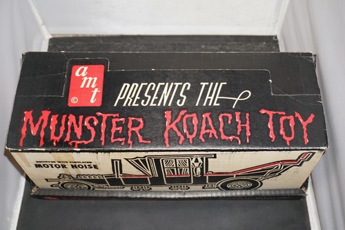 The Munsters 1964 AMT Koach Toy Car Figure NEW With Dealer Display Box - Picture 4 of 8