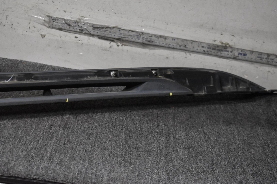 2008 GMC ACADIA RIGHT SIDE CROSS RAIL FACTORY OEM - Image 3 of 4