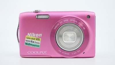 Nikon COOLPIX S3300 - 16,0 MP Digitalkamera Digicam pink / rosa - Händler