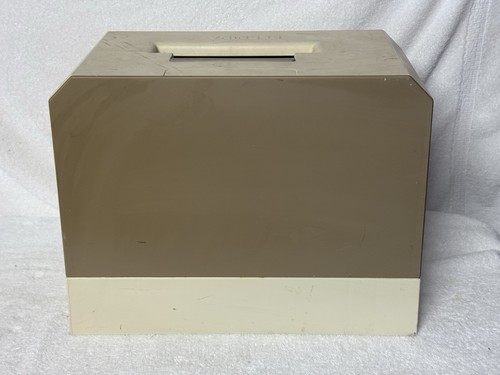 Bernina Sewing Machine Model 1130 Switzerland READ DESCRIPTION AS IS - Picture 21 of 24