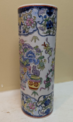 Vintage Chinese Porcelain Cylindrical Vase Brush Pot Hundred Antiques Floral