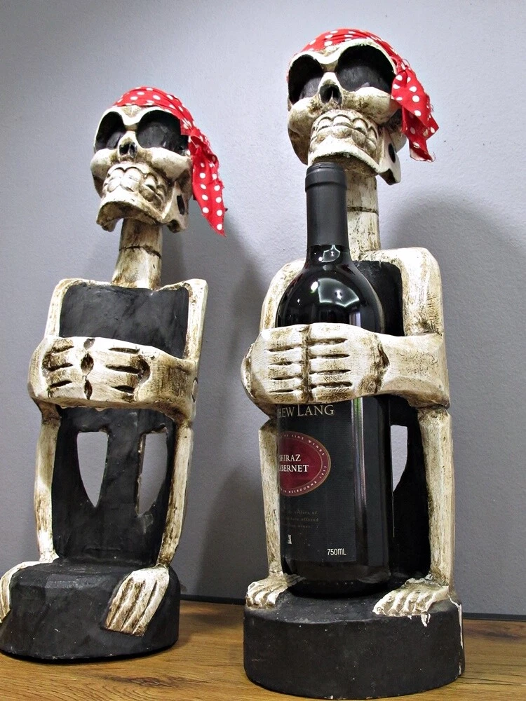 Skull wine bottle holder new arrivals