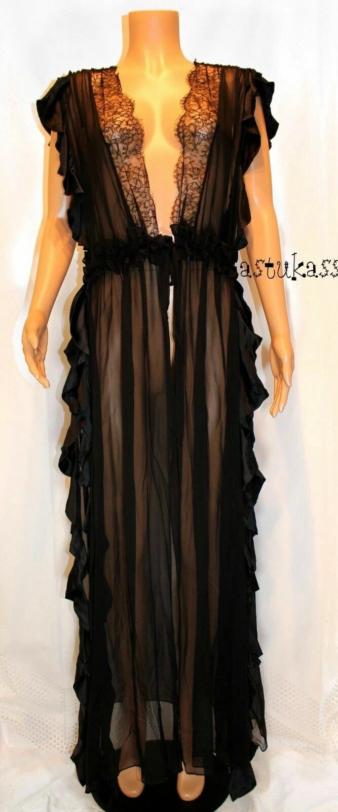 UNDERCOVER $428 00 Victoria's Secret Designer Collection Accappatoio con volant in chiffon XS S nero