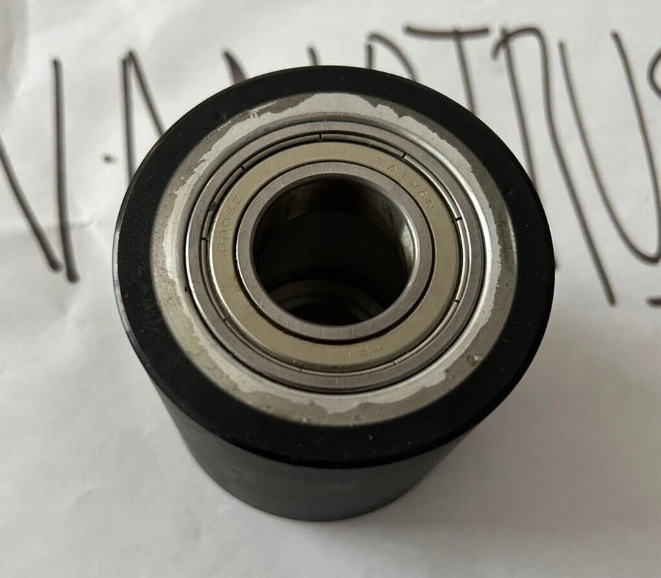 1 TRUE FITNESS  CS400 roller wheel ramp new 9XPS0020 (elliptical) - Image 3 of 4