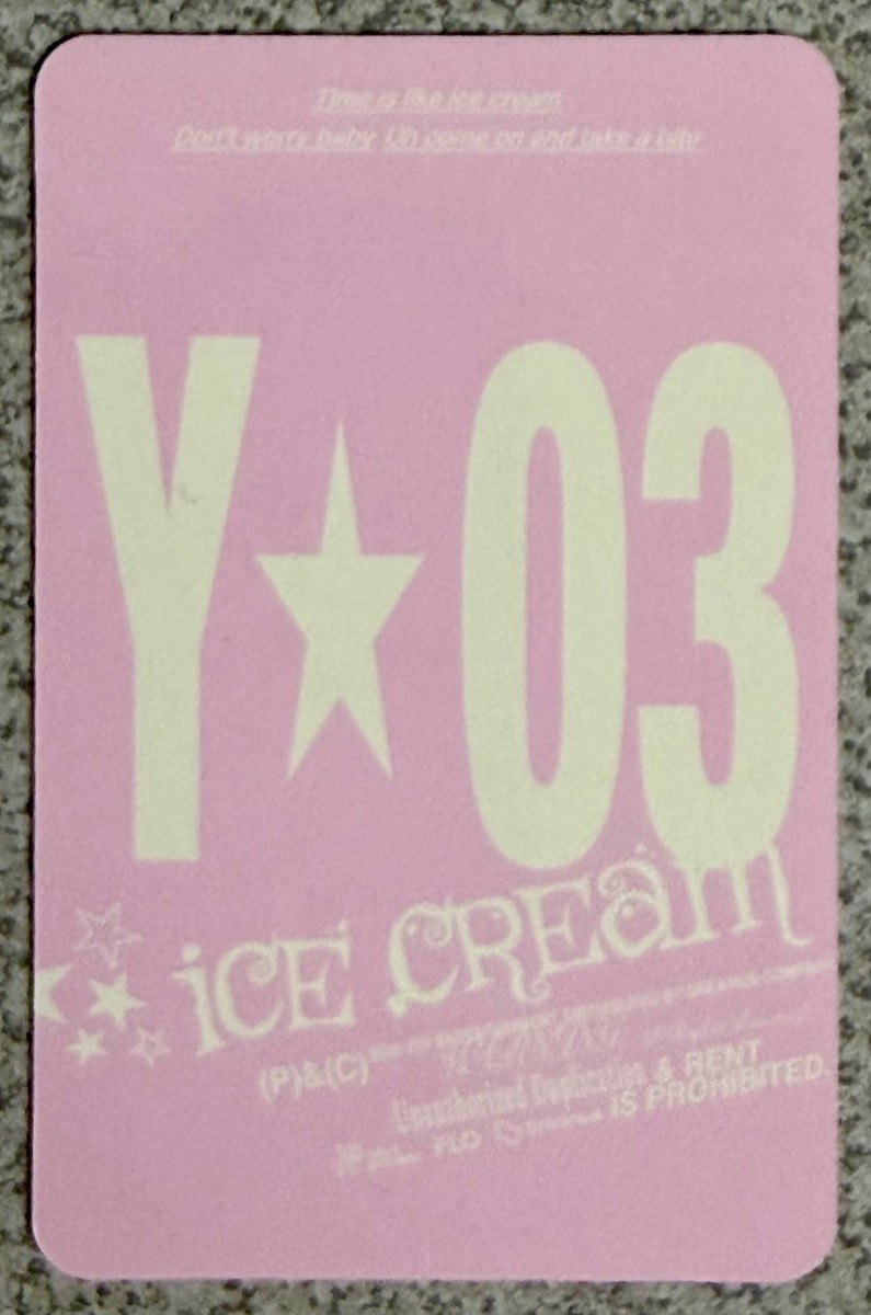 ITZY YUNA ICE CREAM Special Edition Version A Official Photocard