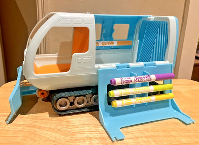 Crayola Scribble Scrubbie Arctic Snow Explorer Fahrzeug LKW & 4 Stifte keine Haustiere
