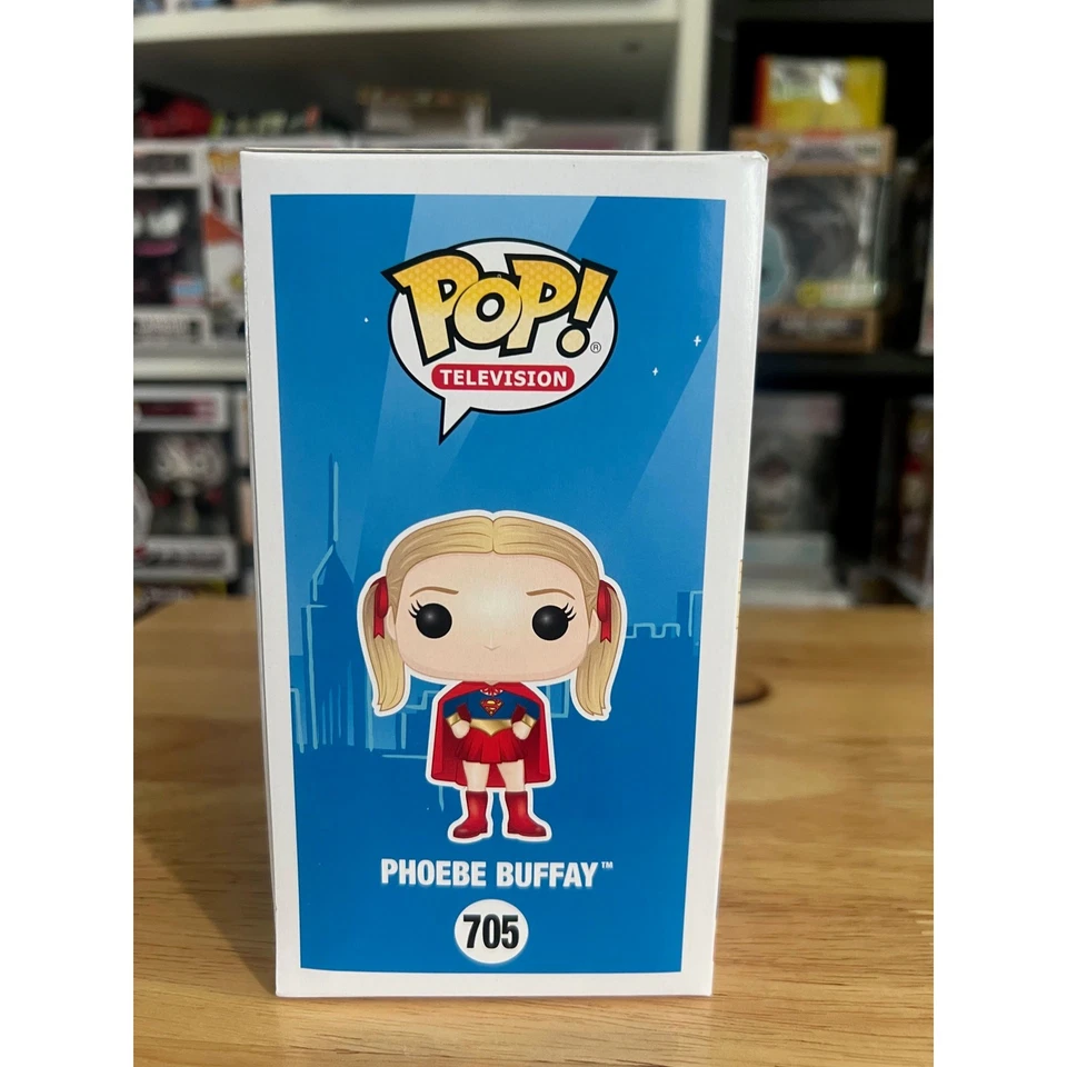 VAULTED Phoebe Buffay as Supergirl Friends Funko Pop #705 Halloween Lisa Kudrow Foto 4 de 4