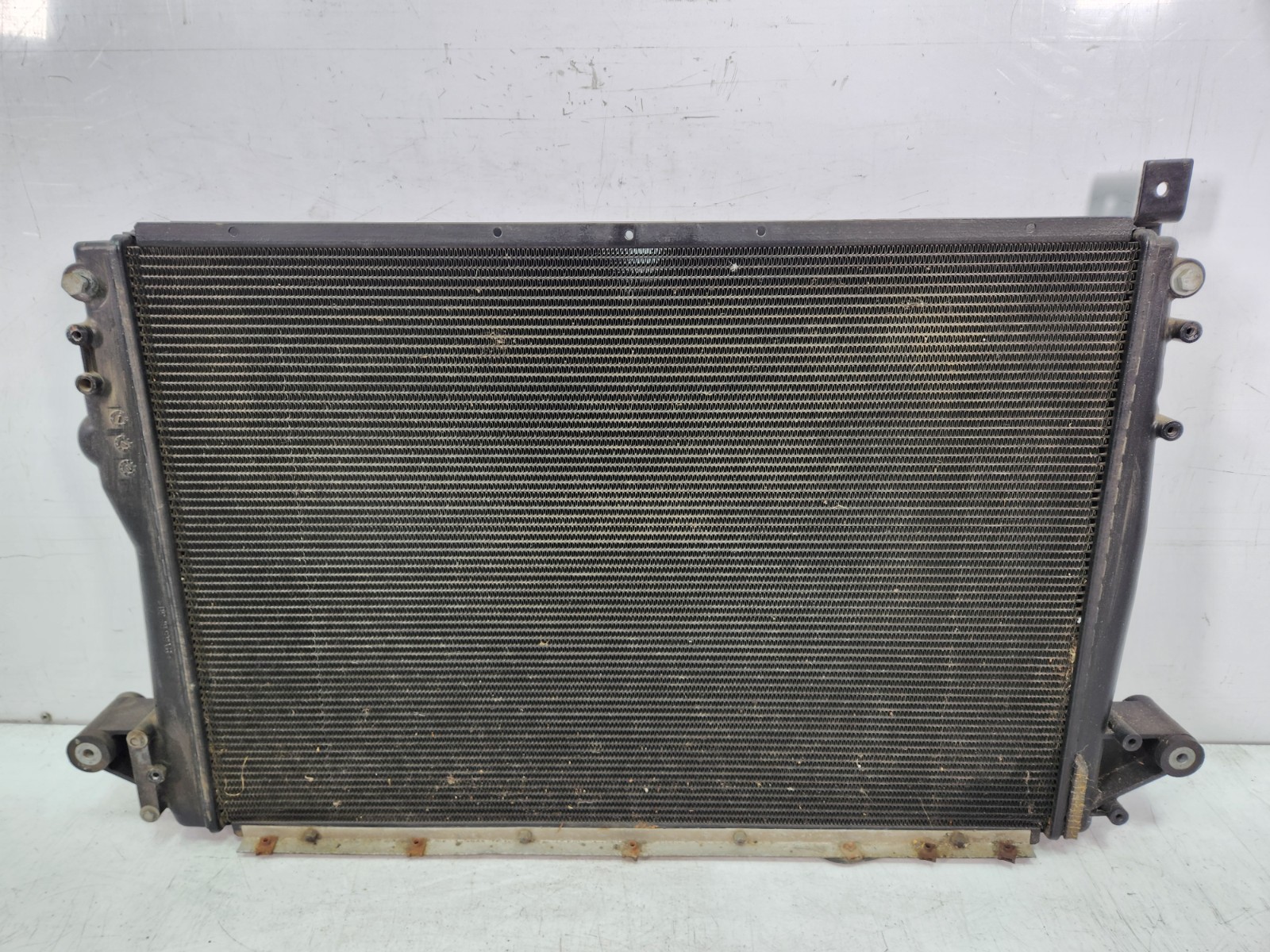 ✅ 04-10 OEM Maserati Quattroporte M139 Engine Motor Cooling Coolant Radiator 71k