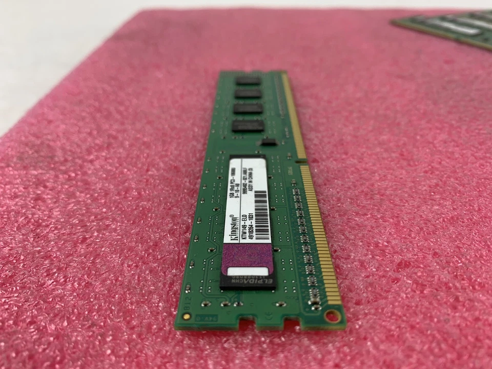 Lot ( 10 ) 1GB Kingston KTW149-ELD Desktop Memory PC3-10600U DDR3 1RX8 - Image 4 of 4