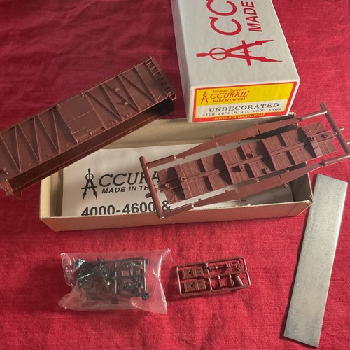 ACCURAIL HO-SCALE 40’ UNDECORATED O.B. BOXCAR KIT #4100 L@@K!!! 🚂 - Picture 2 of 6