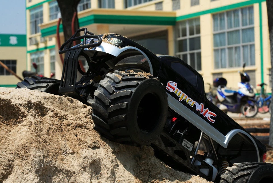 FS RACING 4x4 escala 1/4 RC (gran escala 1/5) 35cc super monster truck rtr 2,4 GHz Foto 2 de 4