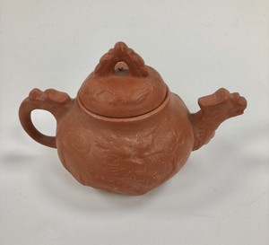 CHINESE Early YIXING Zisha Purple Clay TEAPOT Chop Marked