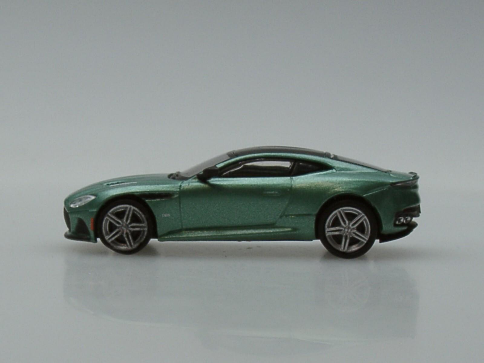 Modèle Réduit IXO 1:87 Aston Martin DBS Superleggera - Sélection Brekina, édition Limitée, Neuf