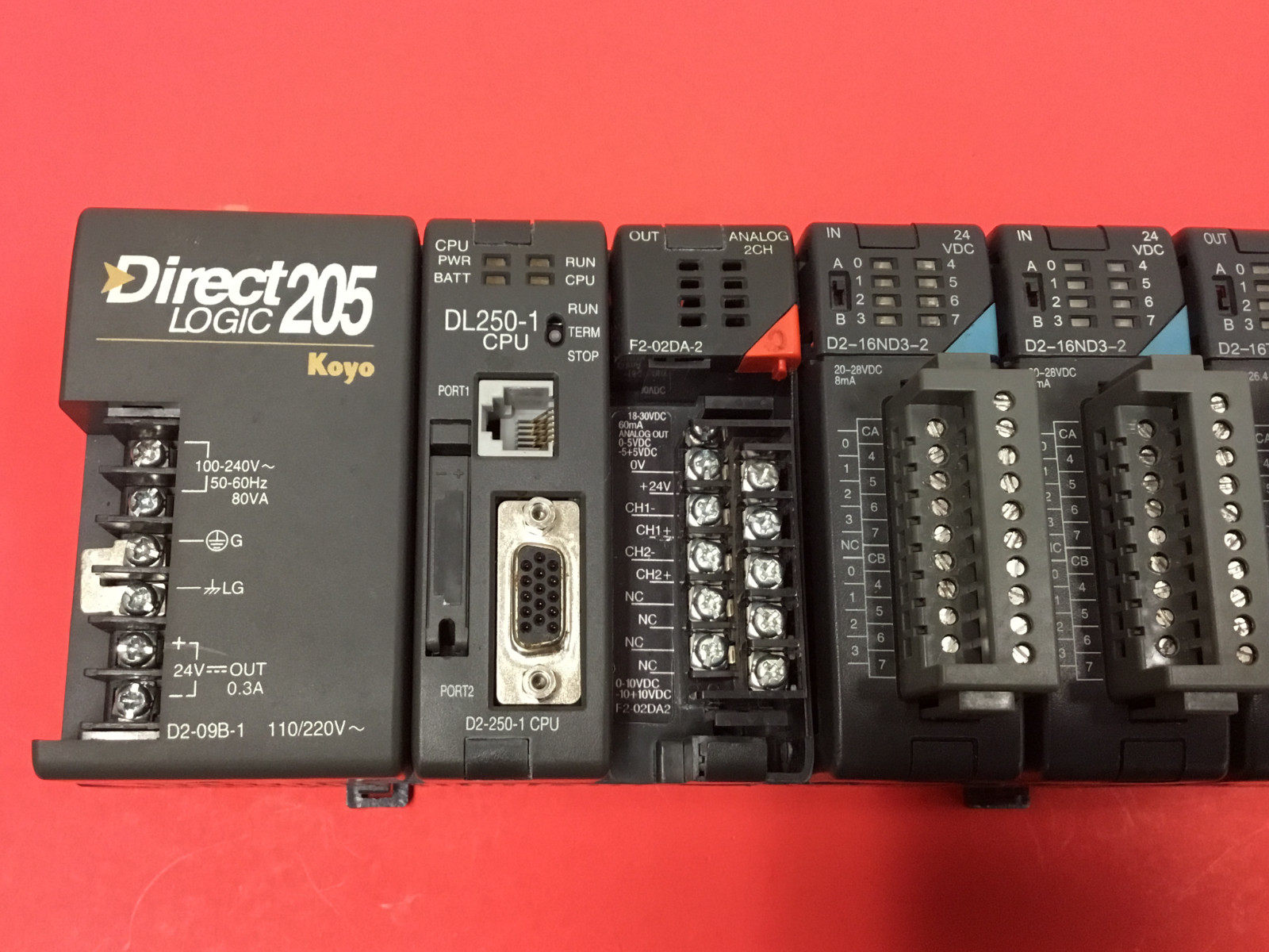 Direct Logic 205 - D2-09B-1 - 9-Slot Power Supply w/Modules