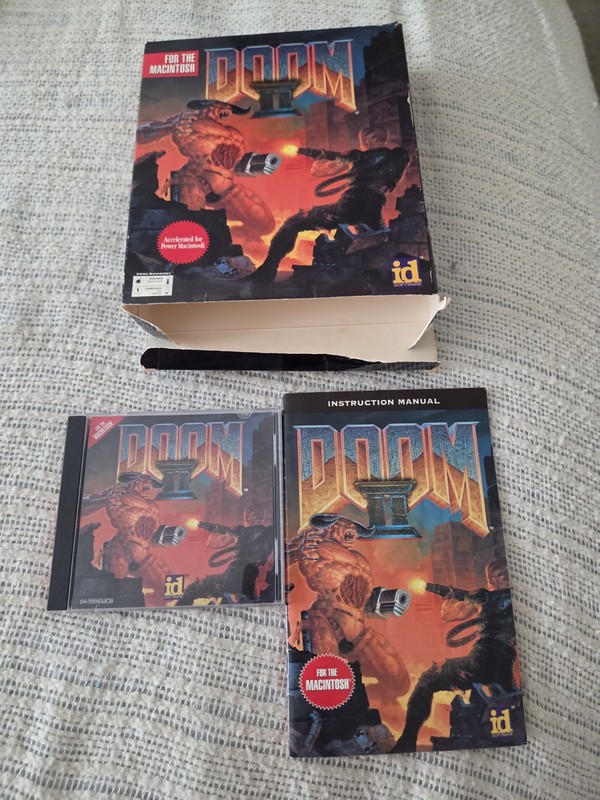 Doom II Macintosh id Software CD-ROM 1995 RSAC Mac Big Box PC