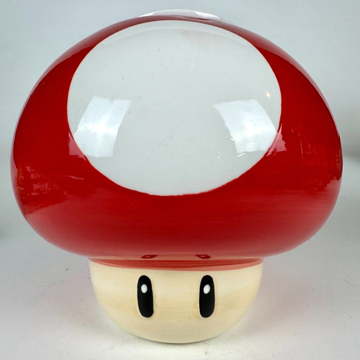 MIKIMOTO 丸型小物入れ 赤 Nintendo Super Mario Toad Stool Mushroom Ceramic Cookie Jar 2019
