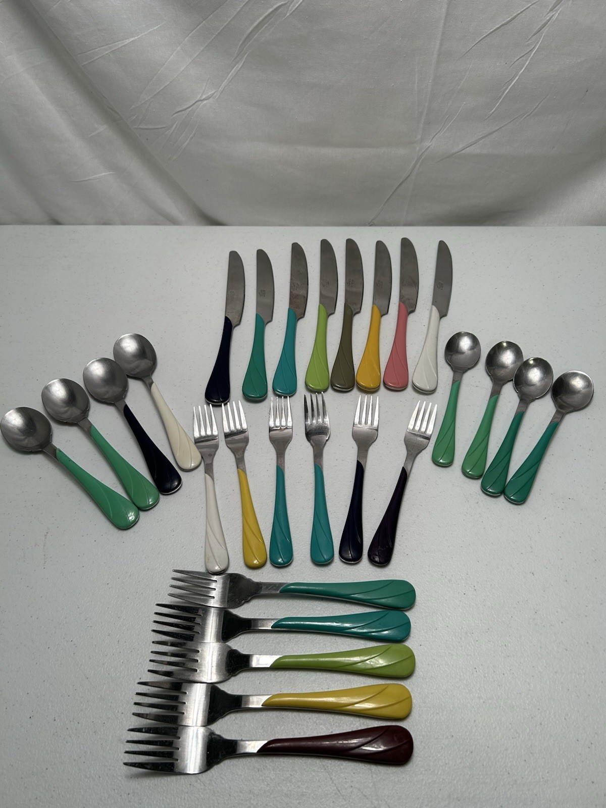 Swirl Pattern Retired 27 Piece Silverware Lot