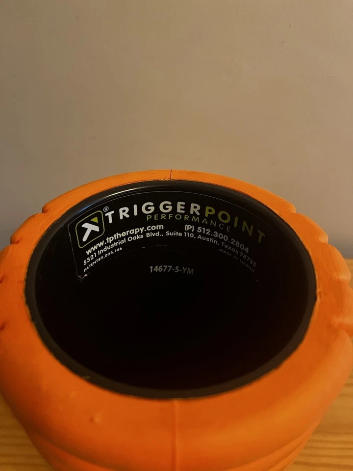 Валик из оранжевой пены Trigger Point Performance The Grid - Изображение 2 из 4