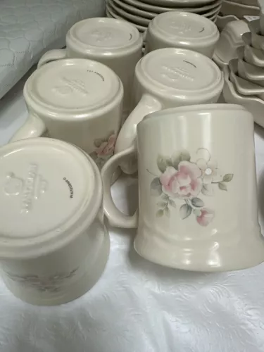 Pfaltzgraff Tea Rose Mugs - Set Of 6