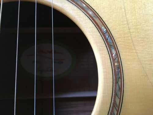 Acoustic guitar Lowden O35 Koa cutaway - RARE 1997 in mint condition!! £4,750 - Picture 5 of 5