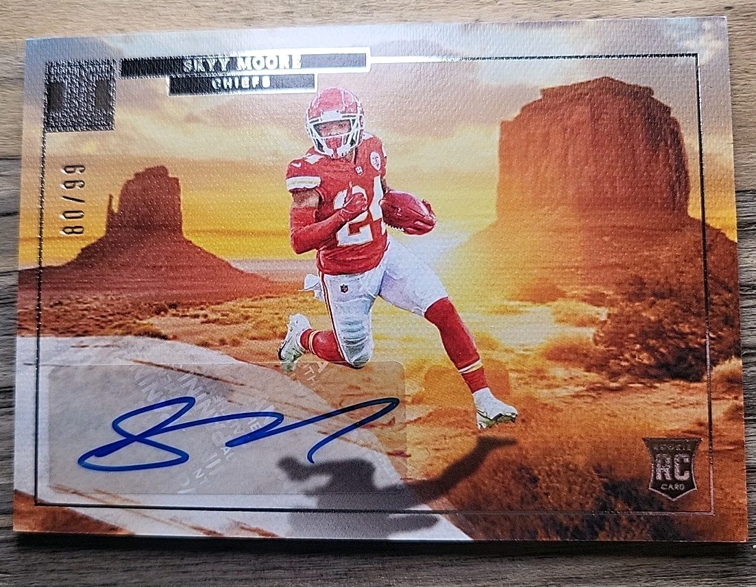 Skyy Moore Panini Impeccable Rookie Landscape Autographs #RLASMO Base