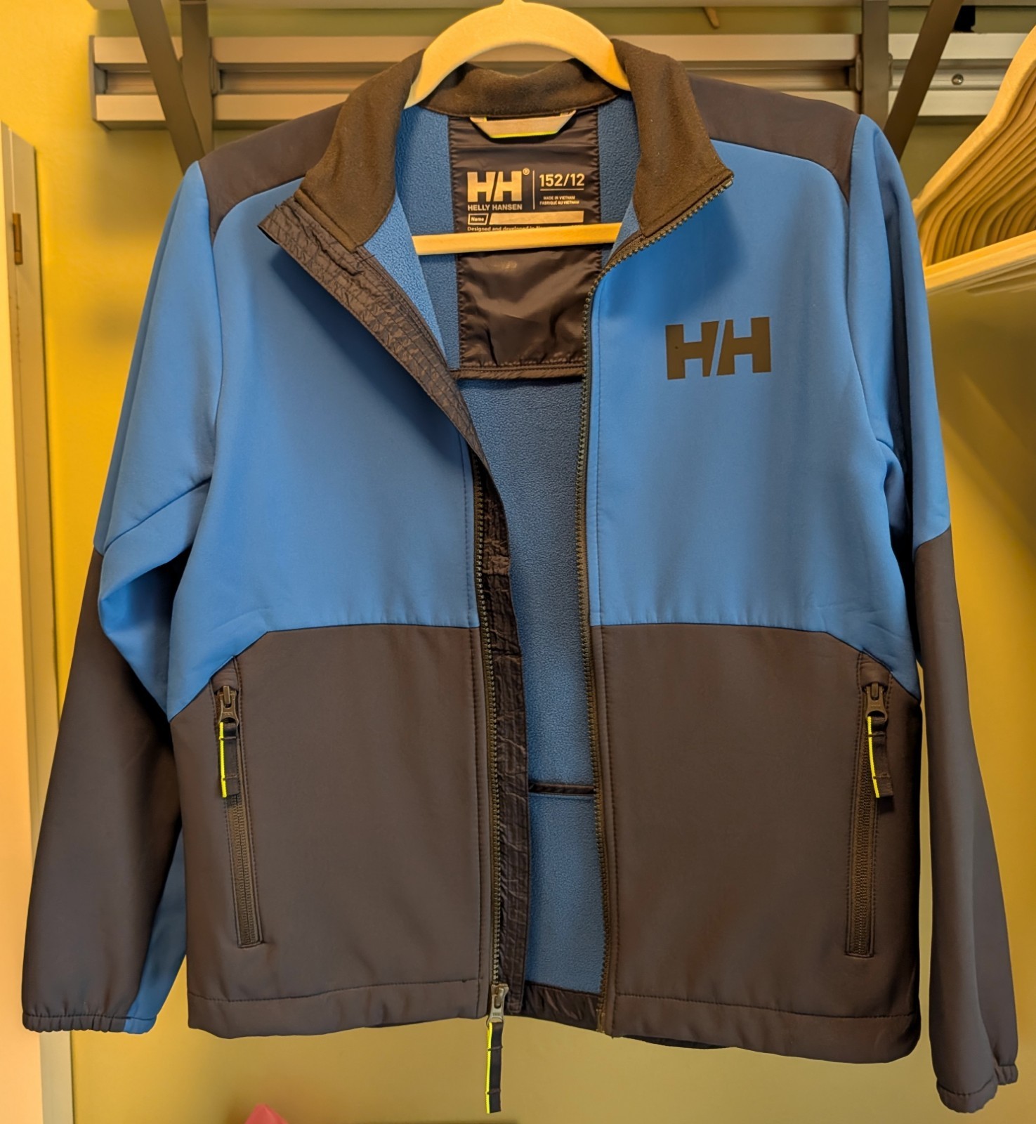 Helly Hansen Junior Edge Softshell Jacket, 152/12 - image 1