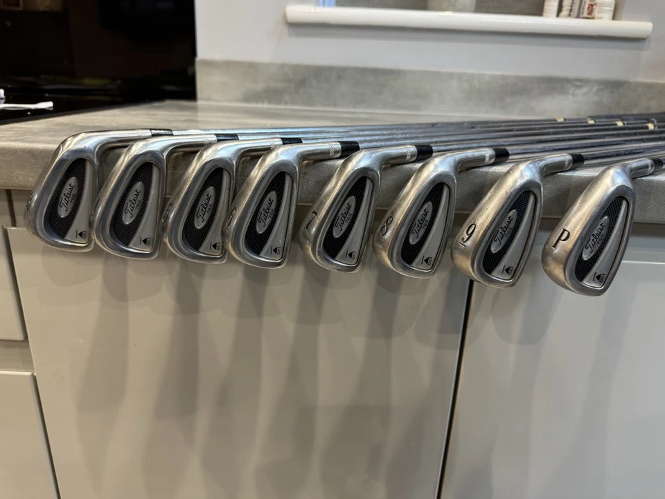 Titleist DCI 762 Irons 3-PW Dynamic Gold Steel Shafts Used Condition - Image 2 of 4