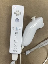 Nintendo Wii Remote with Nunchucks White OEM ...