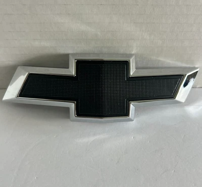 Front Grille Emblem Black Bowtie Logo Badge Silver Trim 4 Chevy Camaro 2014-2024 - Image 1 of 4