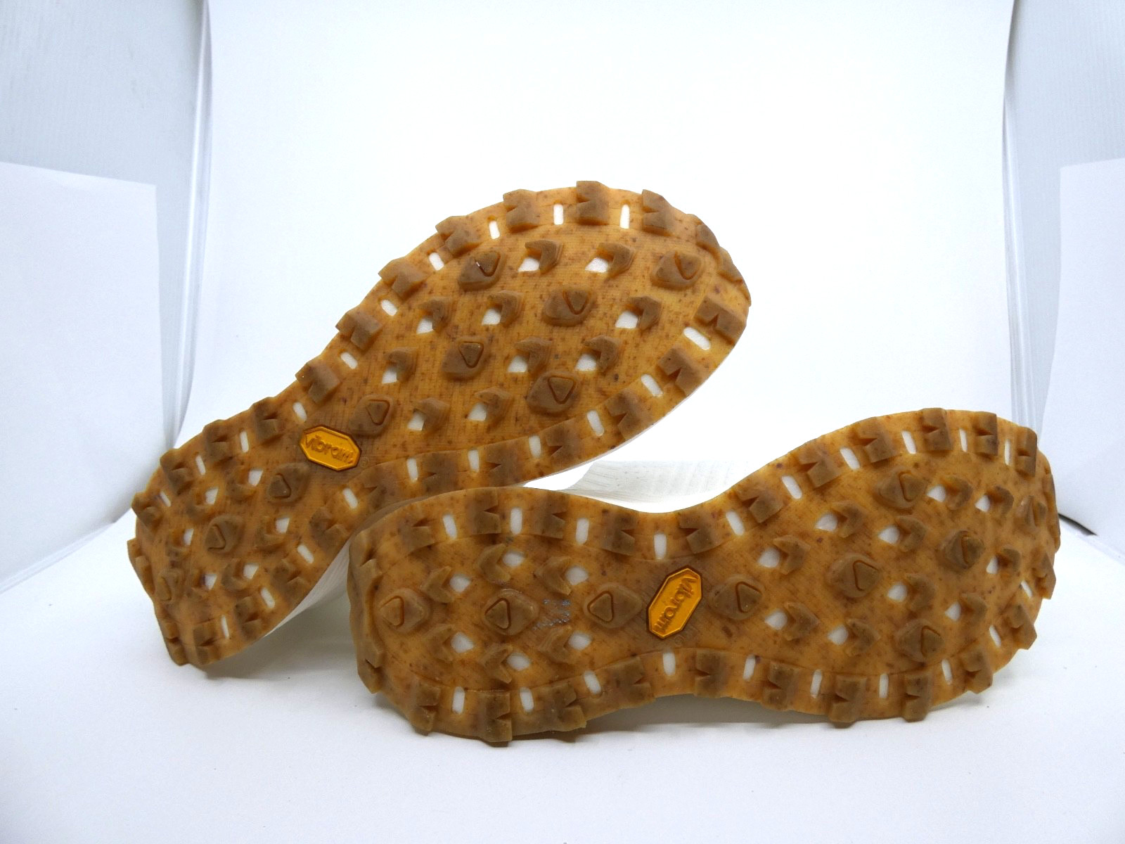 Merrell Men's Embark Moc 'Undyed Gum' J067311 White Shoes Sz 8